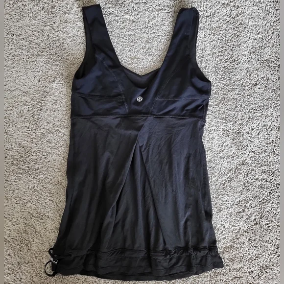 Lululemon tank - Picture 3 of 5